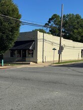 102 W Virginia Ave in Bessemer City, NC - Building Photo - Building Photo