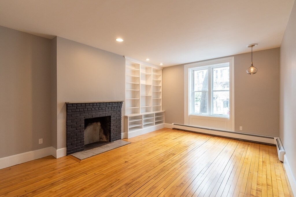 40 Mt Vernon St in Boston, MA - Building Photo