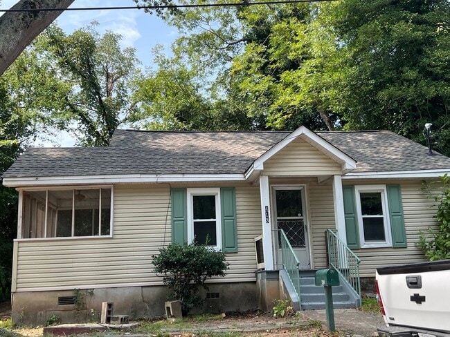 18 Walnut St in Toccoa, GA - Foto de edificio - Building Photo