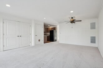 37 Weatherby Ln in Central Islip, NY - Building Photo - Building Photo