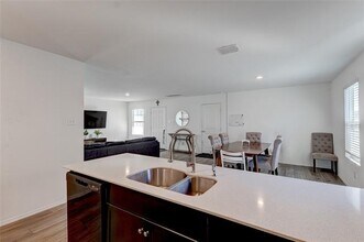 5764 Morvich Dr in Forney, TX - Building Photo - Building Photo