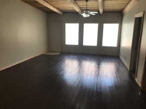 2020 E Ambush St, Unit C in Pahrump, NV - Foto de edificio - Building Photo