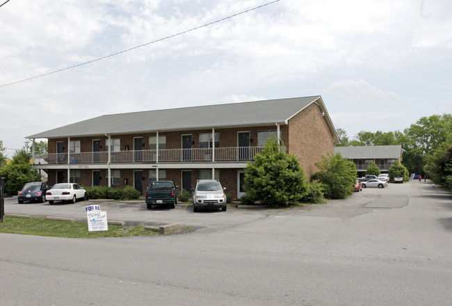 Terrace Inn Apartments in Smyrna, TN - Building Photo - Building Photo