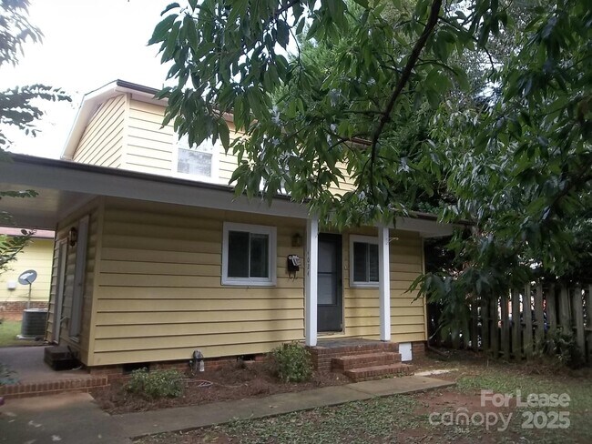 property at 4024 Rosehaven Dr