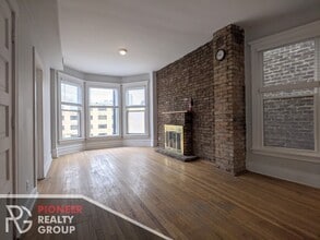 3542 N Halsted St, Unit #3544-3F in Chicago, IL - Building Photo - Building Photo