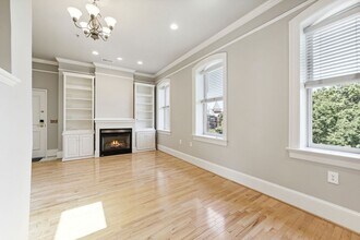 20 Logan Cir NW in Washington, DC - Building Photo - Building Photo