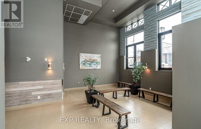 429 Kent St in Ottawa, ON - Building Photo - Building Photo