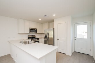 10810 Red Orchid Dr in Houston, TX - Building Photo - Building Photo