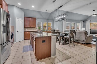 6548 Fairview Dr in Watauga, TX - Building Photo - Building Photo