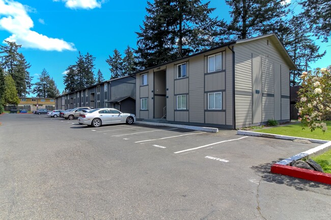 Greenwood II Apartments in Lakewood, WA - Building Photo - Building Photo