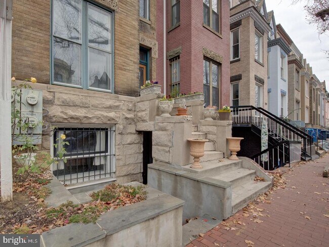 1751 U St NW in Washington, DC - Building Photo - Building Photo