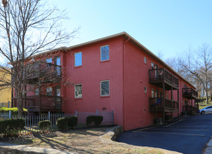 571 Formwalt St SW in Atlanta, GA - Foto de edificio - Building Photo