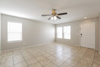 1024 Sky Forest Dr in Henderson, NV - Building Photo - Building Photo