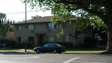 300-318 E Reed St in San Jose, CA - Building Photo - Building Photo