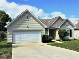 127 Hampshire Dr in Mooresville, NC - Building Photo