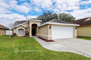 1021 Kelly Creek Cir in Oviedo, FL - Building Photo