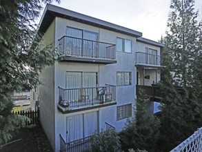 Centennial Manor in Burnaby, BC - Building Photo - Building Photo