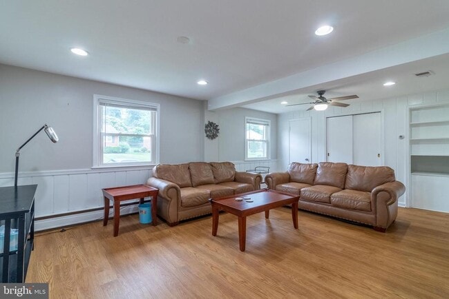10305 Beaumont St in Fairfax, VA - Building Photo - Building Photo