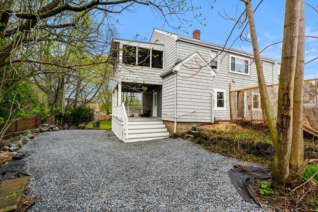 9 Maple Cir in Marblehead, MA - Building Photo - Building Photo