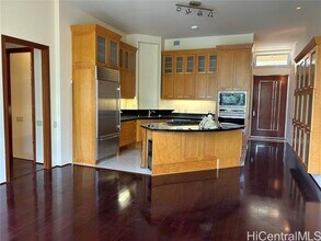427 Launiu St in Honolulu, HI - Building Photo - Building Photo