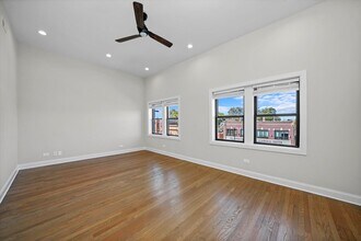 3409 W Fullerton Ave in Chicago, IL - Building Photo - Building Photo