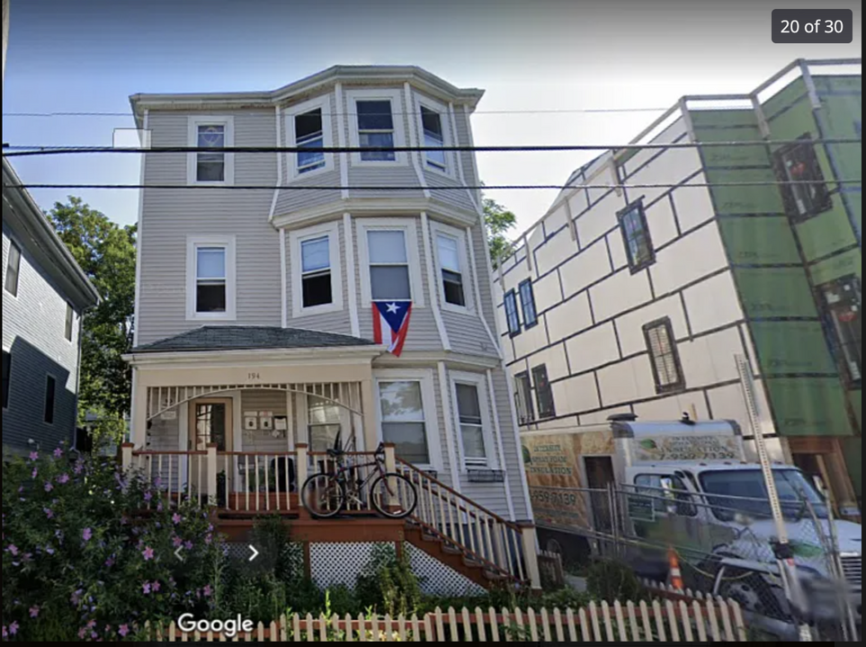 194 Boylston St, Unit 2 in Boston, MA - Building Photo