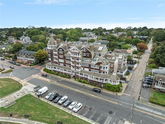 53 Conanicus Ave in Jamestown, RI - Building Photo - Building Photo