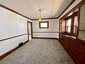 987 Whittier Ave in Akron, OH - Building Photo - Building Photo