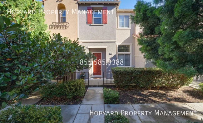 property at 1805 Silva Pl