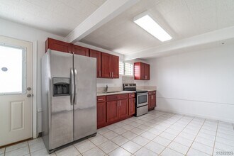 4211 Halupa St in Honolulu, HI - Building Photo - Building Photo