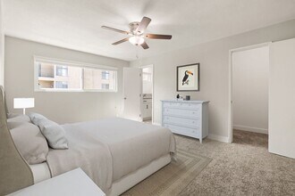 Kling Trio Apartments in Valley Village, CA - Building Photo - Building Photo