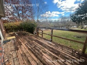 1002 Primrose St SE in Roanoke, VA - Building Photo - Building Photo