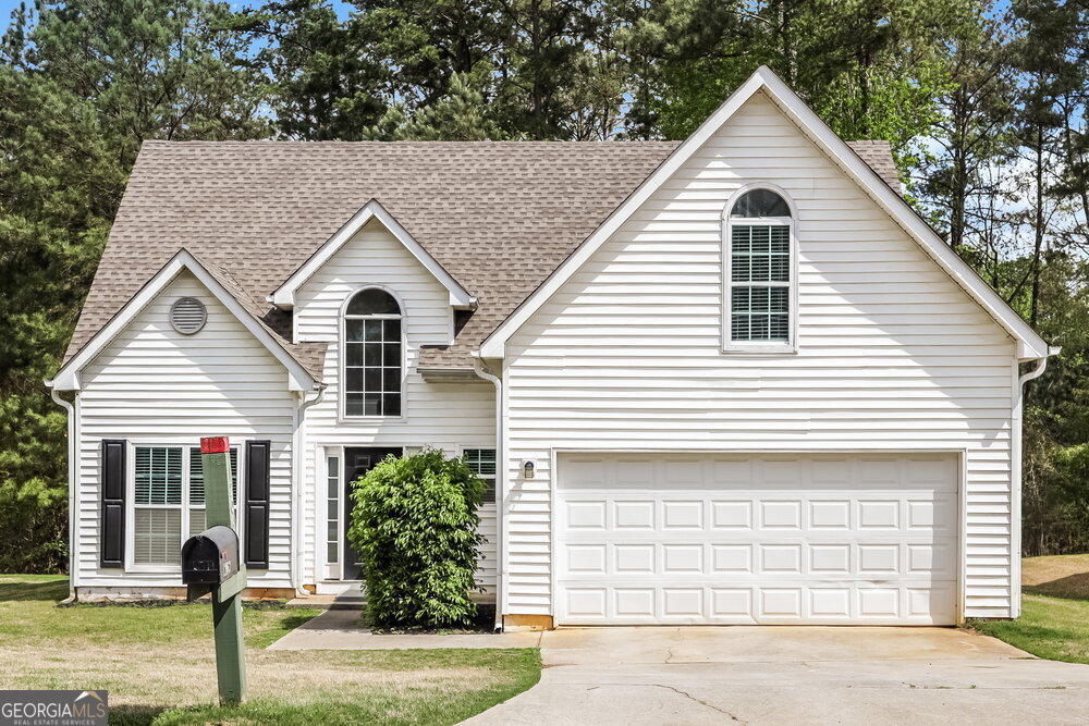 12063 Harbour Town Pkwy in Fayetteville, GA - Foto de edificio