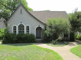 3207 1/2 Harris Park Ave in Austin, TX - Building Photo