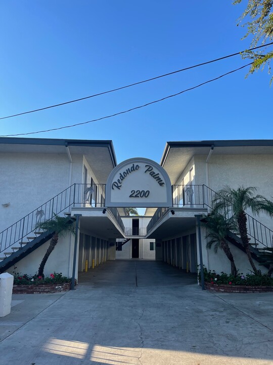 2200 Grant Ave in Redondo Beach, CA - Foto de edificio