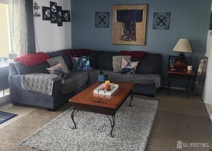 295 Constitution Cir in North Brunswick, NJ - Building Photo - Building Photo