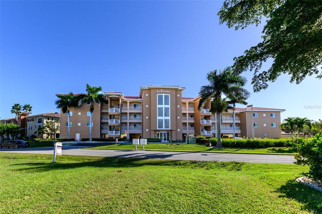 3322 Purple Martin Dr in Punta Gorda, FL - Foto de edificio