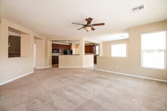 617 Vuelta Buril in Sahuarita, AZ - Foto de edificio - Building Photo