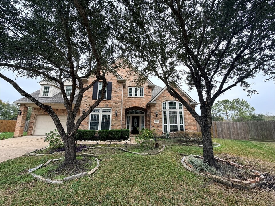 2403 Galleon Point Ct in Pearland, TX - Building Photo
