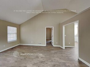 7828 Ridge Top Terrace in Douglasville, GA - Building Photo - Building Photo