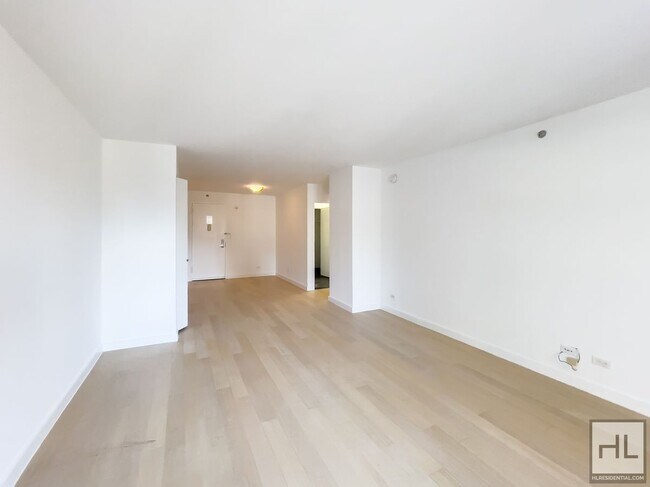 East 39th Street in New York, NY - Building Photo - Building Photo