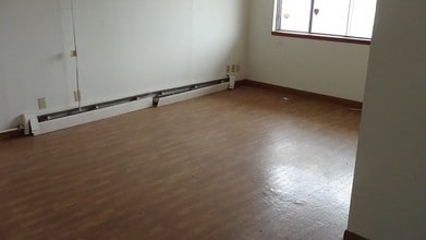 815 Route 34 in Plano, IL - Foto de edificio - Interior Photo