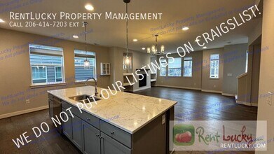 23821 SE 45th Terrace in Issaquah, WA - Building Photo - Building Photo