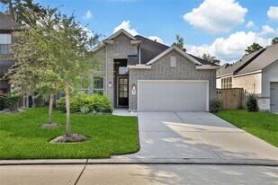 120 Buckeye Dr in Montgomery, TX - Building Photo