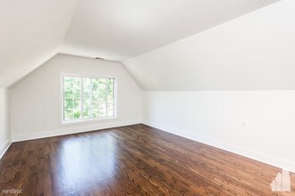 1625 W Hollywood Ave-Unit -Unit 3 in Chicago, IL - Building Photo - Building Photo