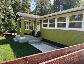 3325 Delphi Rd SW in Olympia, WA - Building Photo - Building Photo