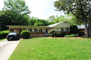 1632 Anita Pl NE in Atlanta, GA - Building Photo