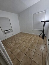 1100 NE 12th Ave in Fort Lauderdale, FL - Building Photo - Building Photo