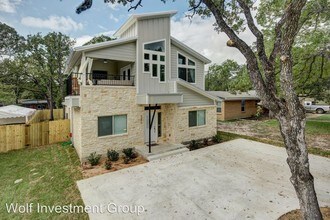 4304 Oaklawn St in Bryan, TX - Building Photo - Building Photo