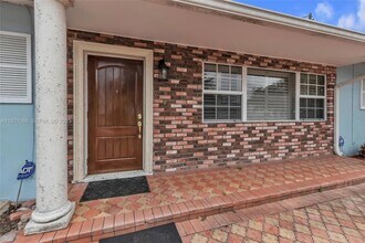 9400 SW 193rd Dr in Cutler Bay, FL - Building Photo - Building Photo